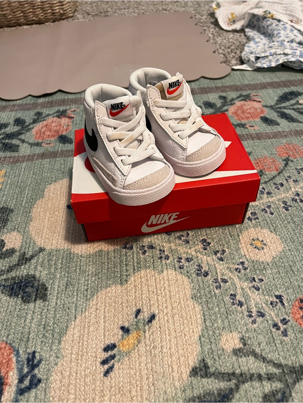 Nike Baby White & Black Blazers